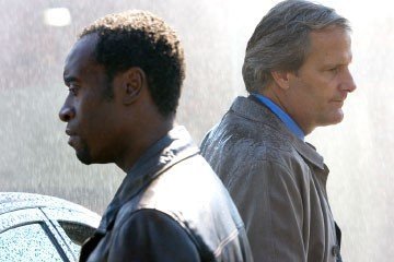 Az áruló - Don Cheadle és Jeff Daniels