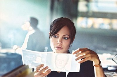 Életeken át - Angelina Jolie