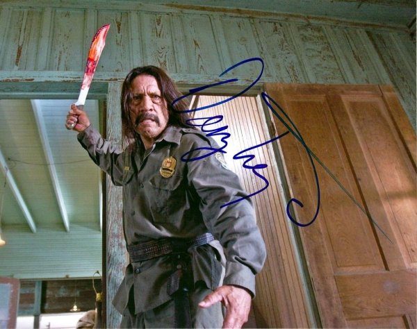 danny-trejo-autographed-machete-photo
