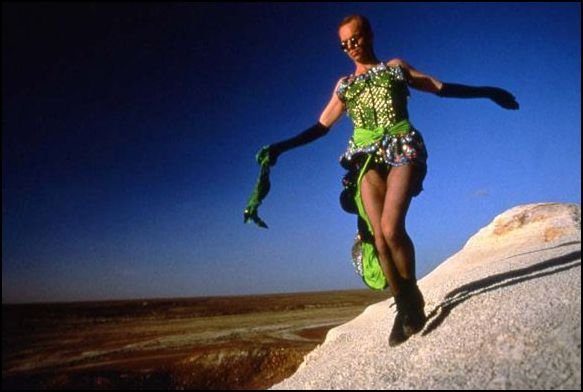 priscilla - hugo weaving