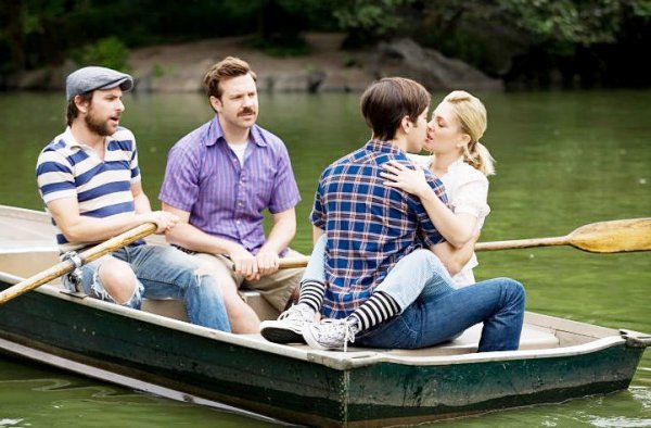 hétmérföldes szerelem (jobbról justin long és drew barrymore)
