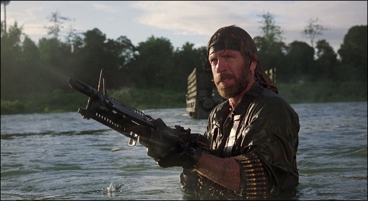 ütközetben eltűnt - chuck norris