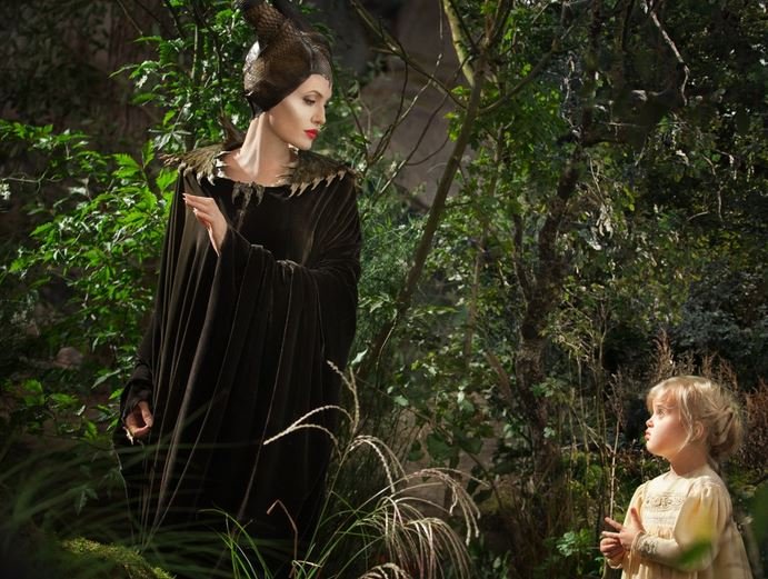 demona-angelina-jolie