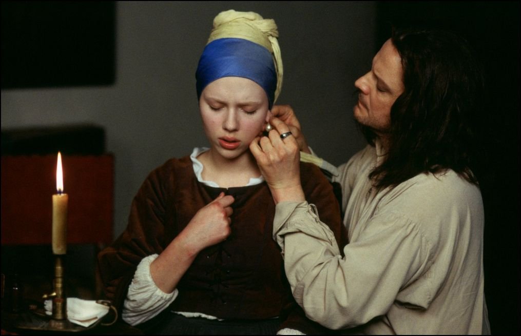 leany-gyongy-fulbevaloval-scarlett-johansson-colin-firth